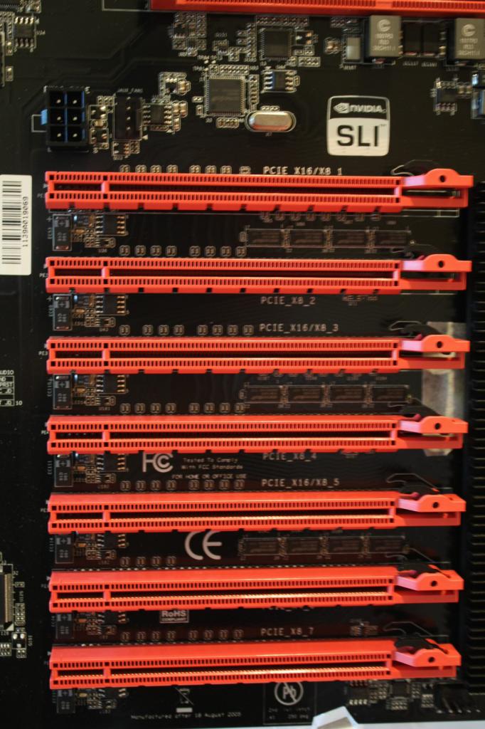 [13/01/2012] EVGA SR-X Dual-Sockel-2011-Motherboard (4)