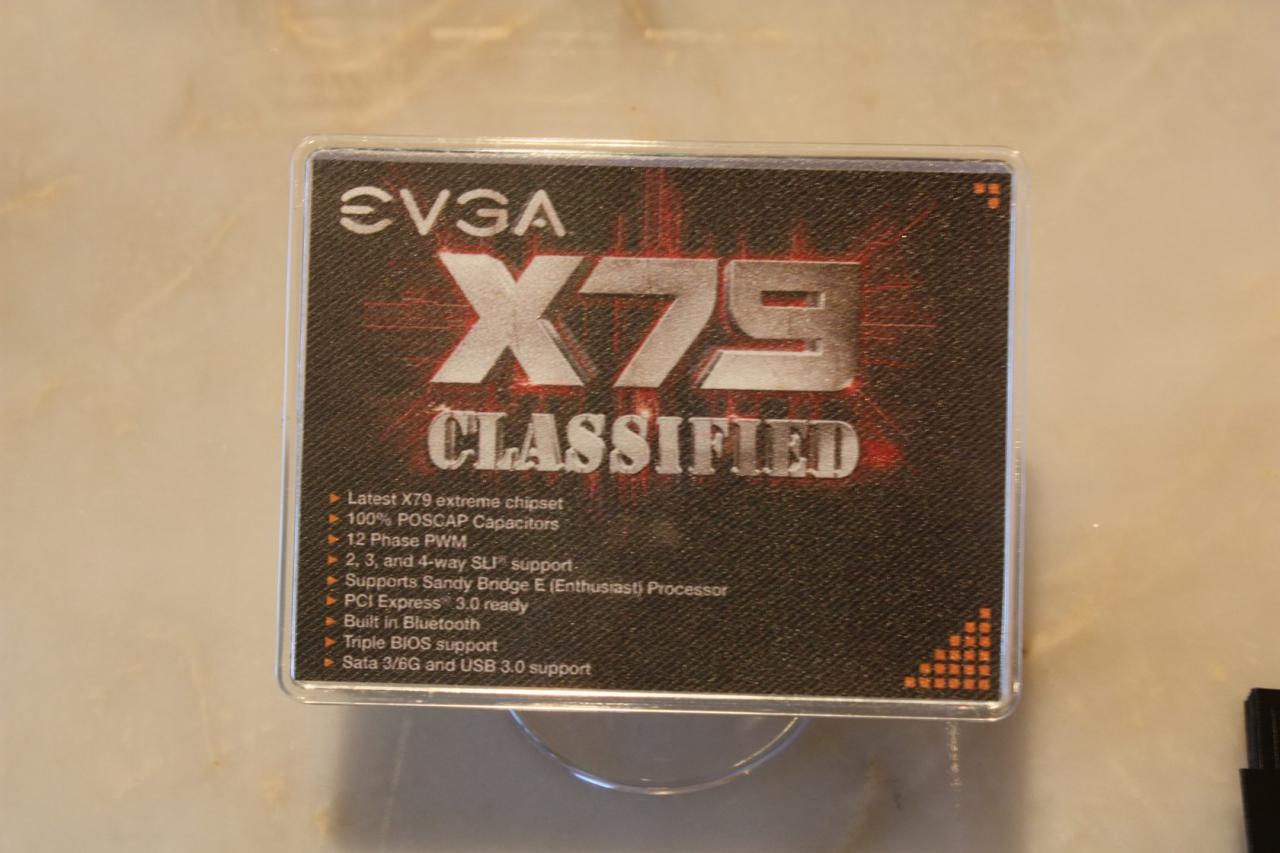 [13/01/2012] EVGA X79 Classified (2)