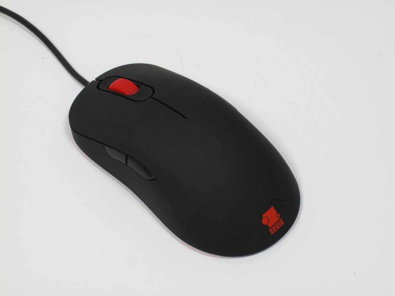 [30/01/2012] Test: Zowie AM - Zowies neue Spielermaus mit symmetrischer Form im Test (2)