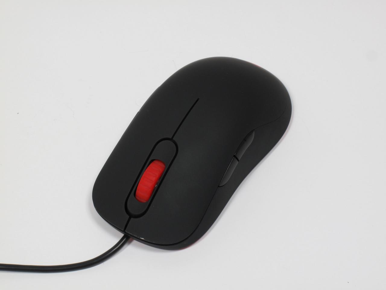 [30/01/2012] Test: Zowie AM - Zowies neue Spielermaus mit symmetrischer Form im Test (3)