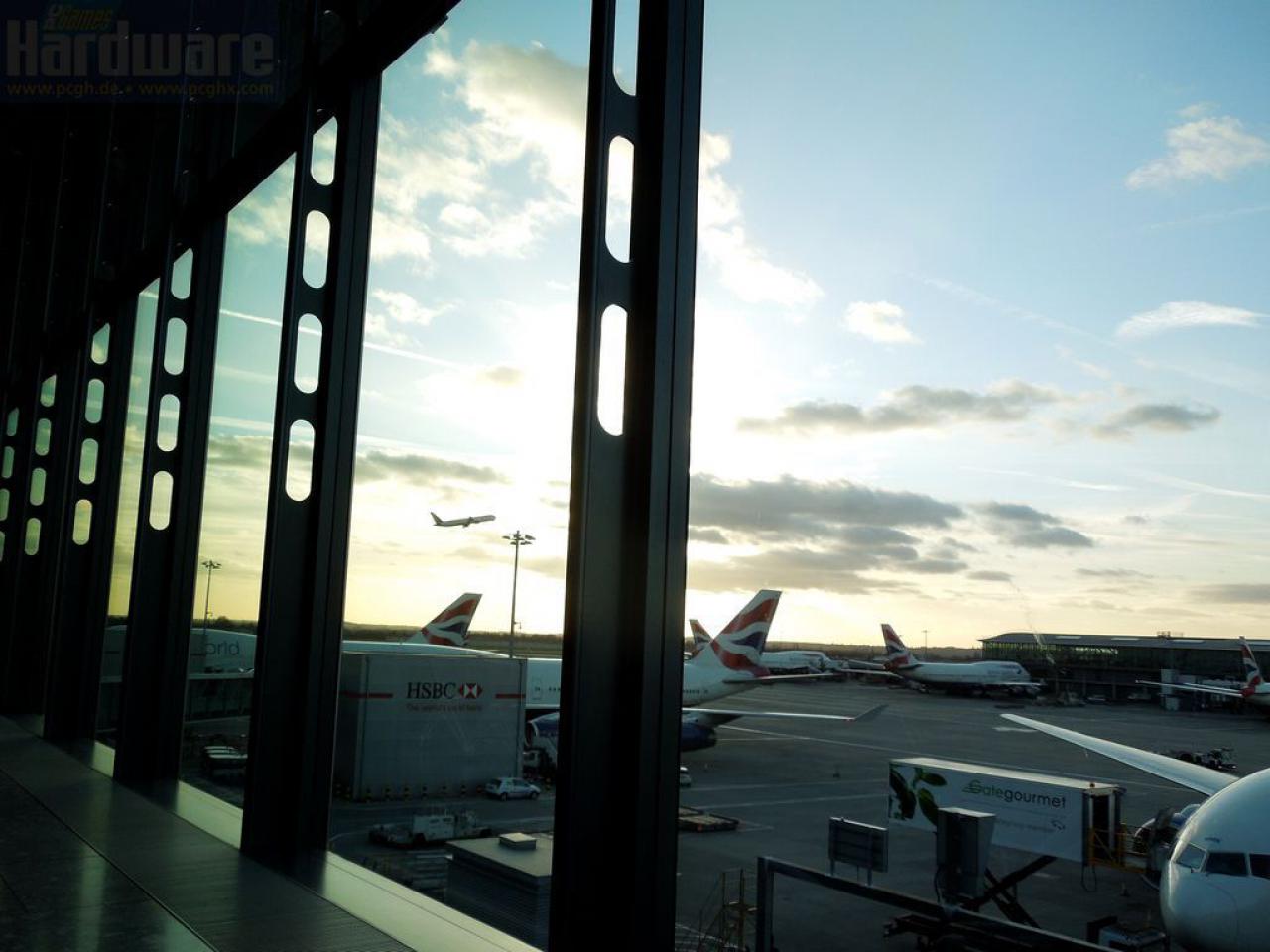 [08/01/2012] London Heathrow 2011