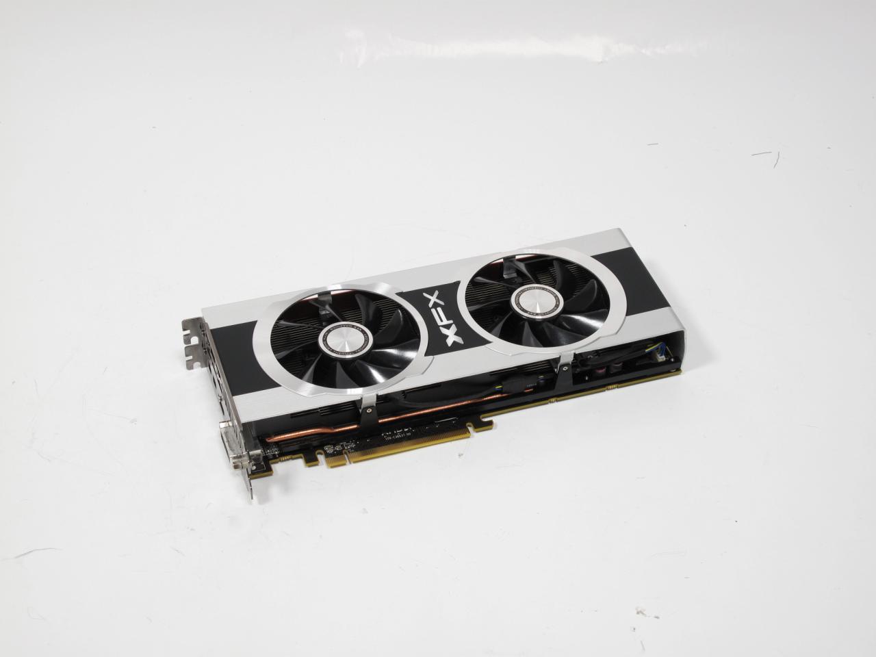 [18/01/2012] HD Radeon HD 7970 Double Dissipation Black Edition (1)