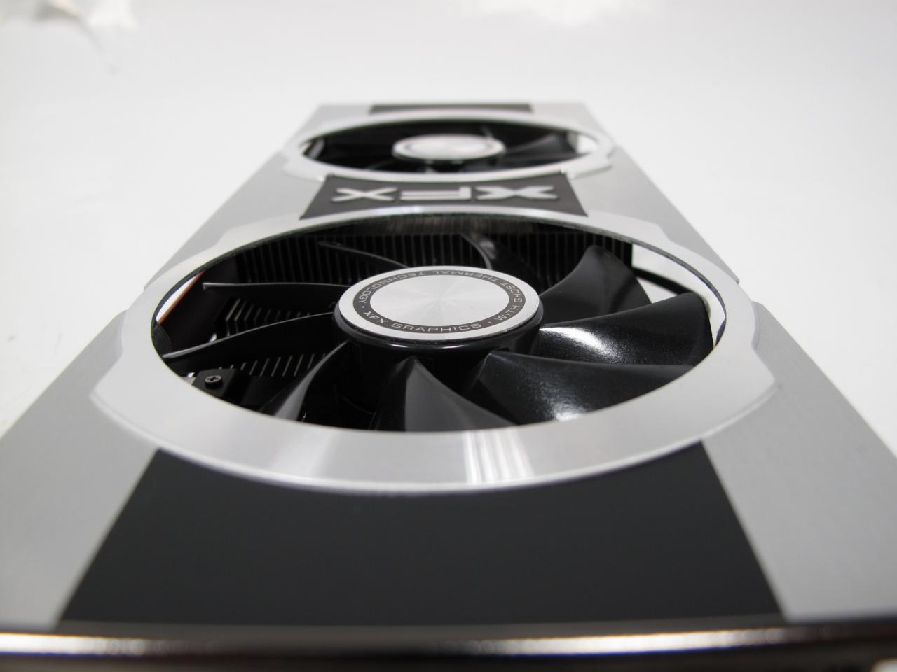 [18/01/2012] HD Radeon HD 7970 Double Dissipation Black Edition (14)