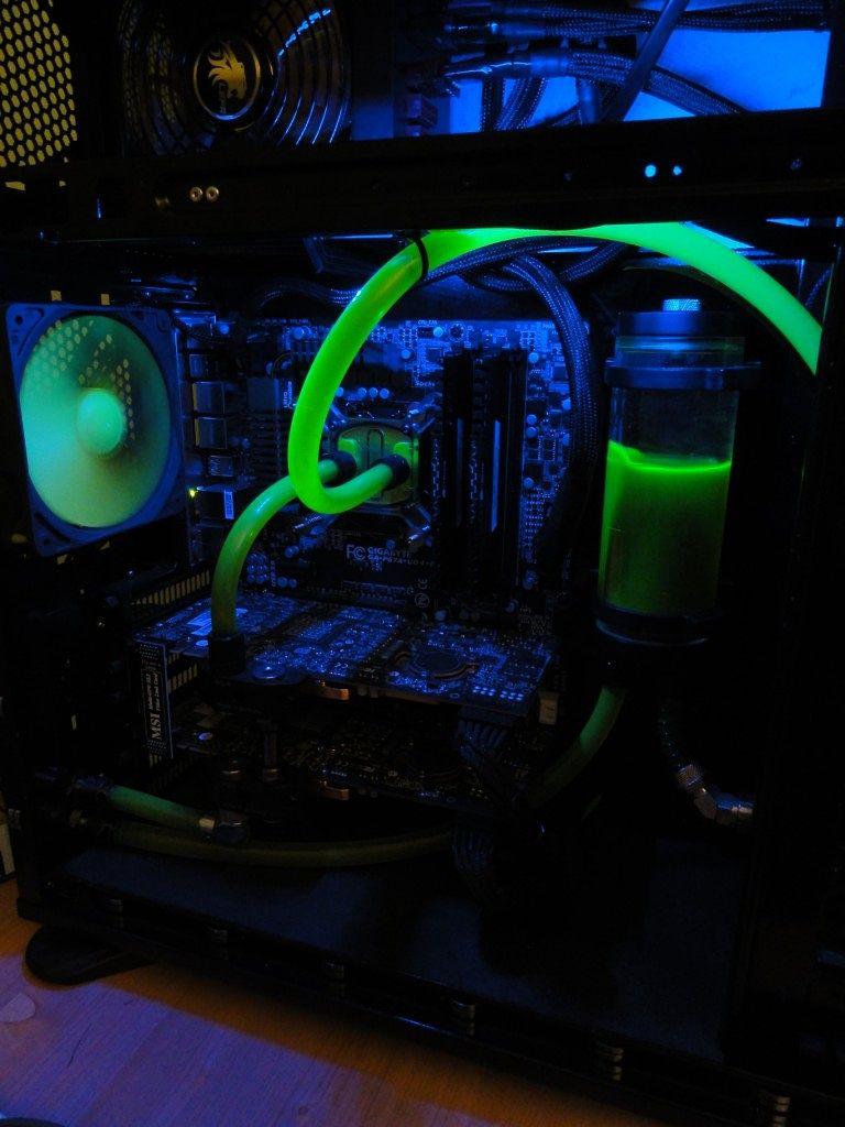 [27/01/2012] Neue Beispiele für PC-Beleuchtung (11)