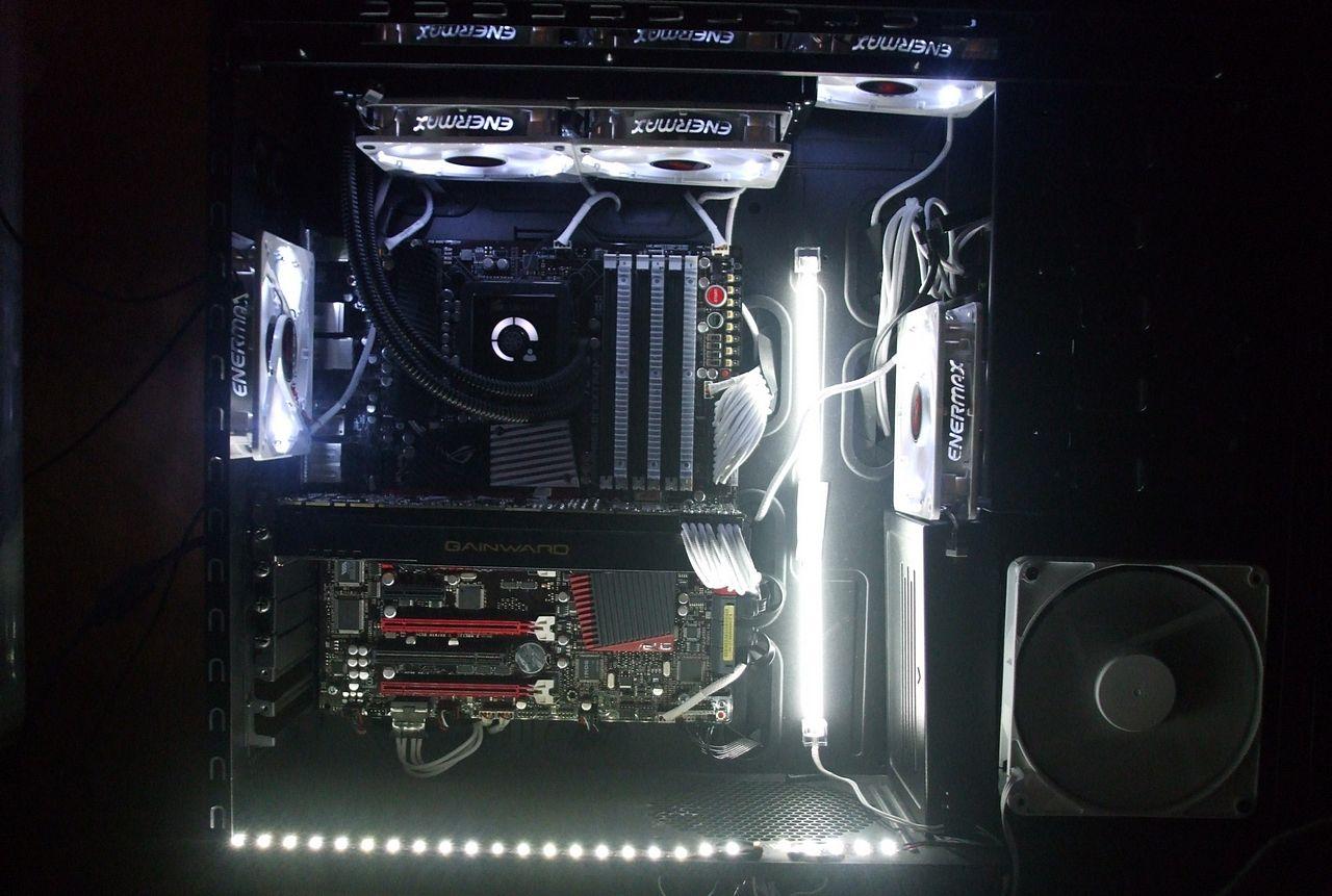 [27/01/2012] Neue Beispiele für PC-Beleuchtung (6)