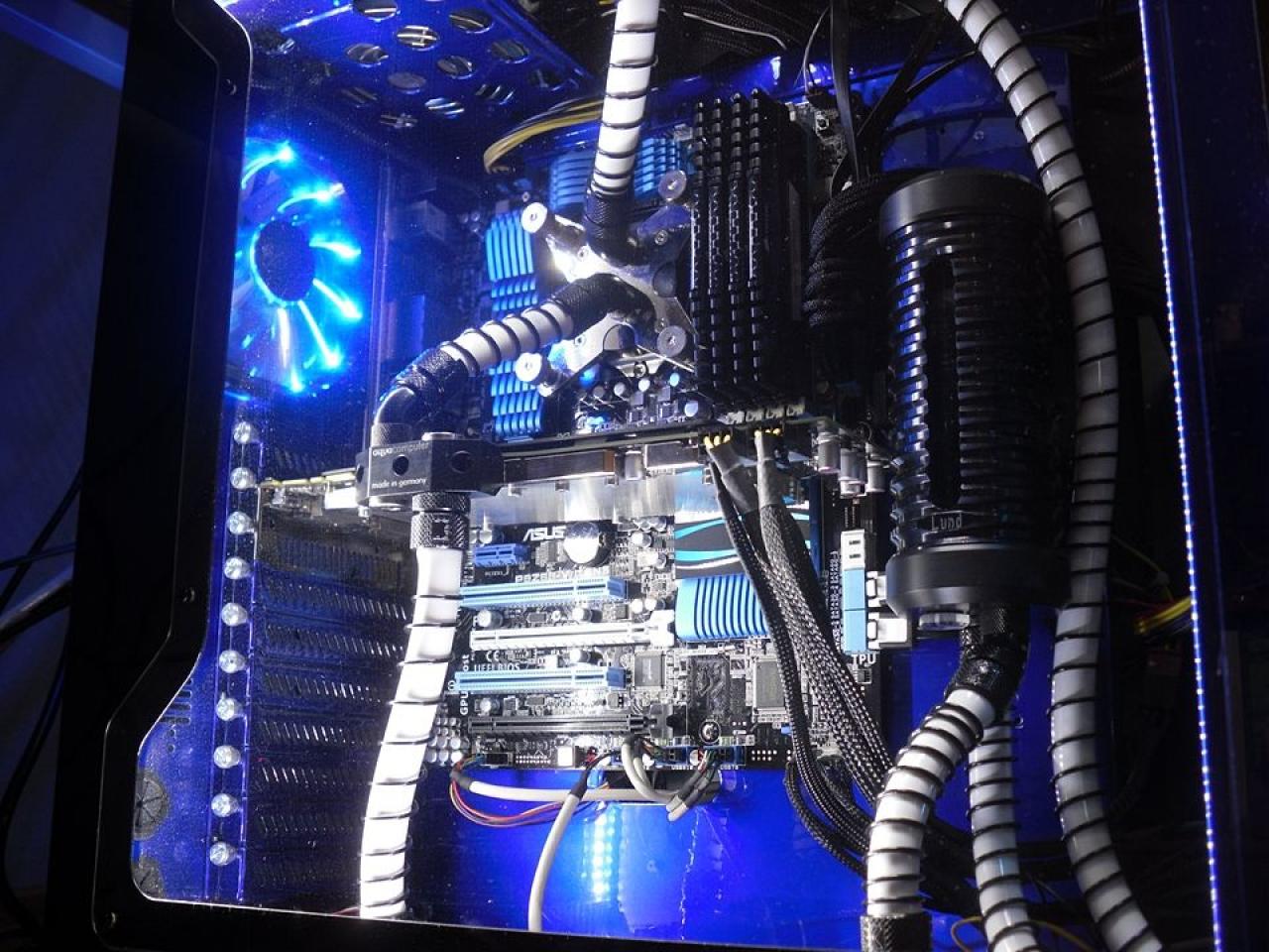 [27/01/2012] Neue Beispiele für PC-Beleuchtung (2)