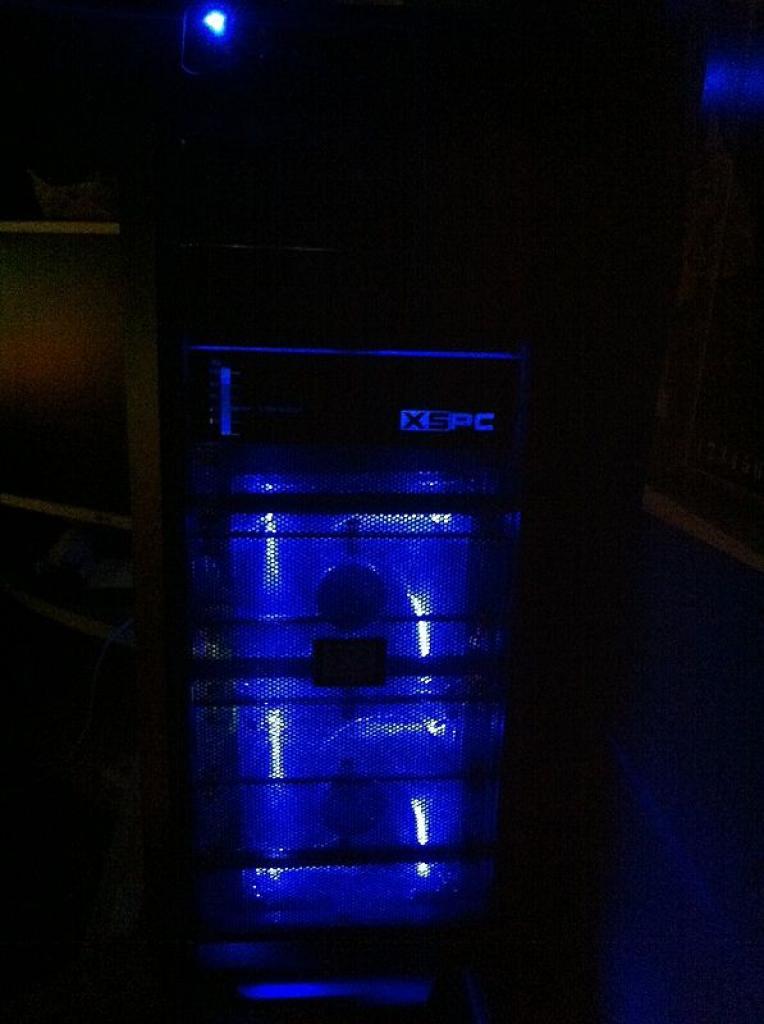 [27/01/2012] Neue Beispiele für PC-Beleuchtung (30)