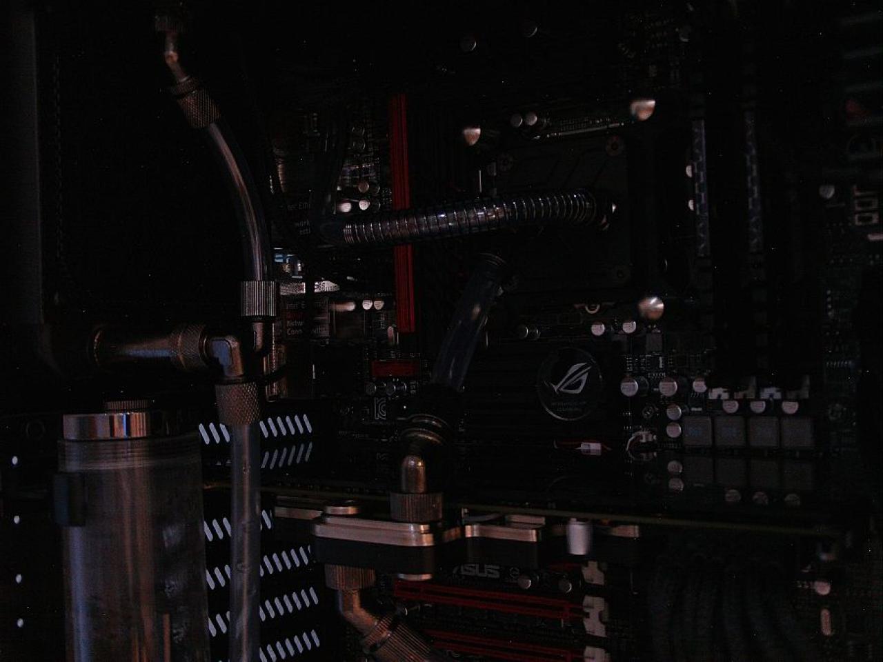 [23/01/2012] Update mit Netzteiltestgerät, Wakü-580 und schickem Triple-Radiator (39)