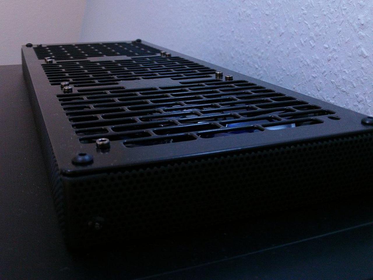 [23/01/2012] Update mit Netzteiltestgerät, Wakü-580 und schickem Triple-Radiator (41)