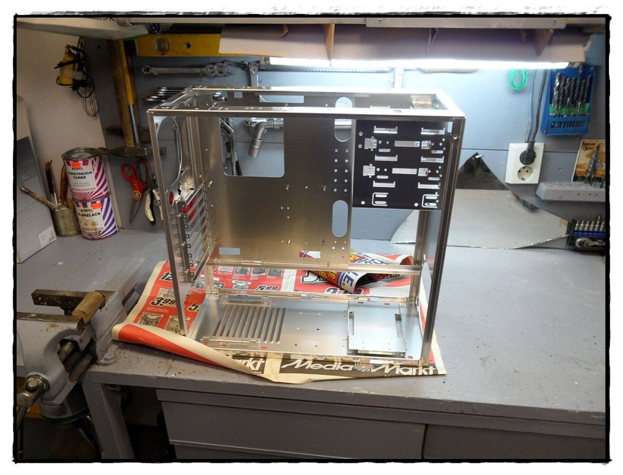 [20/01/2012] Casemod-Tagebuch Contraction: Vom Big-Tower zum Midi-Tower (55)
