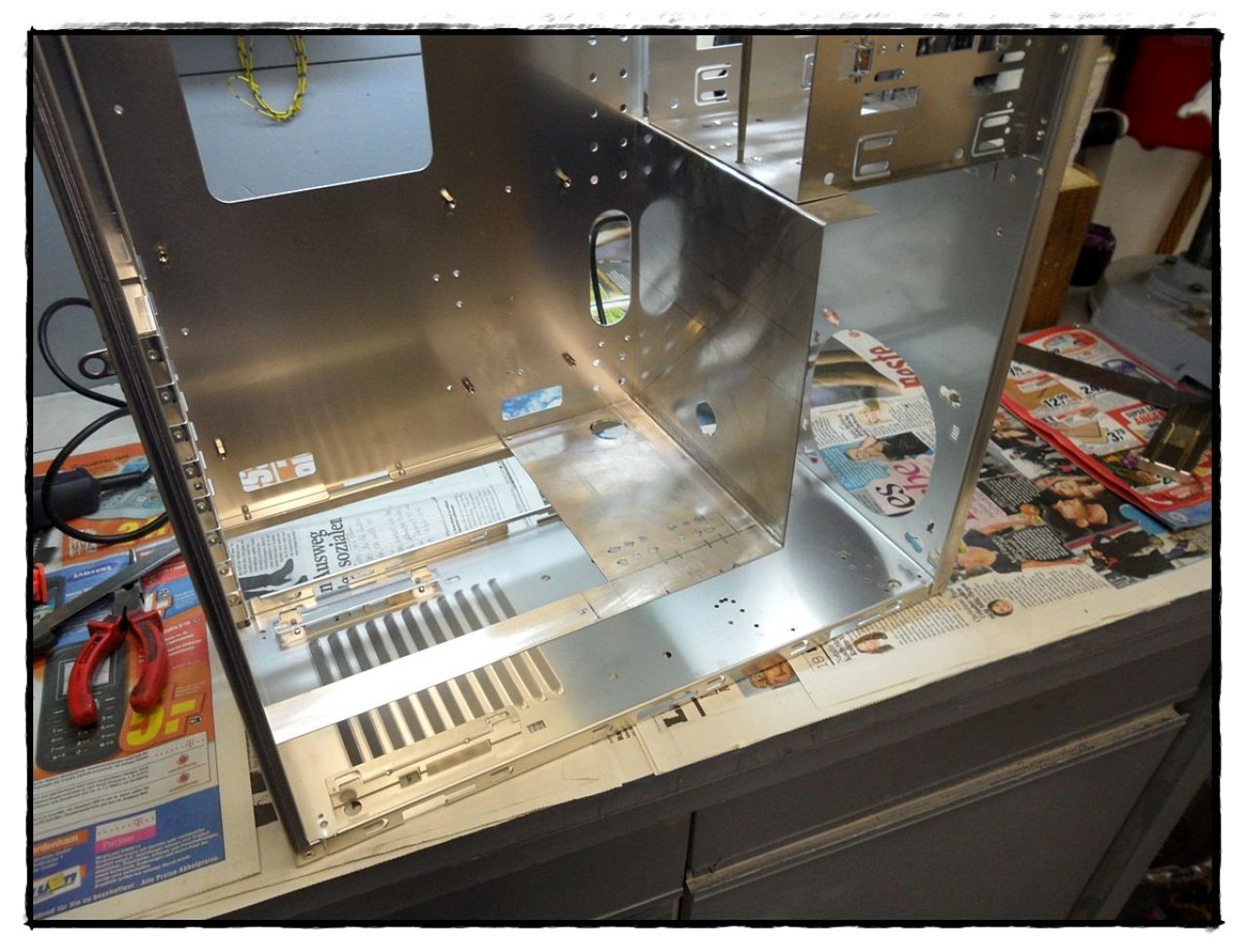 [20/01/2012] Casemod-Tagebuch Contraction: Vom Big-Tower zum Midi-Tower (82)