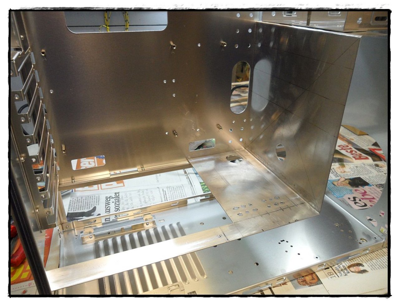 [20/01/2012] Casemod-Tagebuch Contraction: Vom Big-Tower zum Midi-Tower (83)