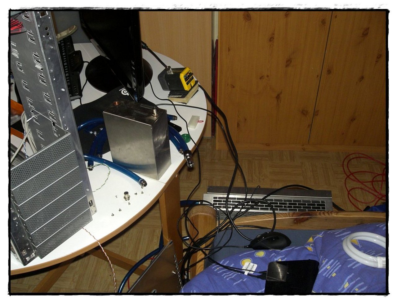 [20/01/2012] Casemod-Tagebuch Contraction: Vom Big-Tower zum Midi-Tower (94)