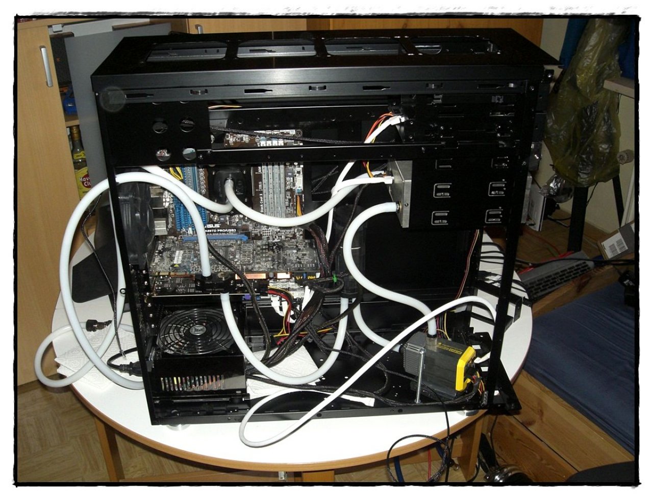 [20/01/2012] Casemod-Tagebuch Contraction: Vom Big-Tower zum Midi-Tower (100)
