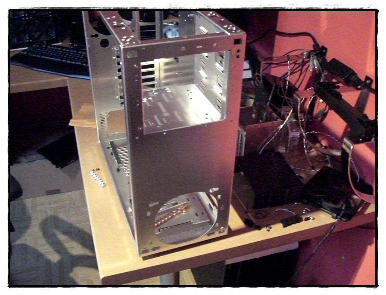 [20/01/2012] Casemod-Tagebuch Contraction: Vom Big-Tower zum Midi-Tower (106)