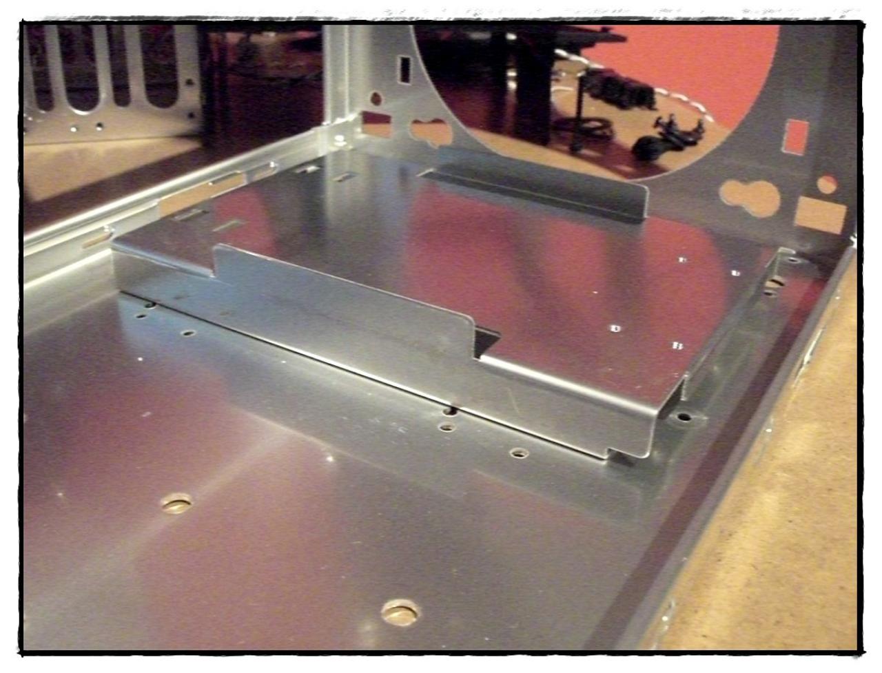 [20/01/2012] Casemod-Tagebuch Contraction: Vom Big-Tower zum Midi-Tower (111)