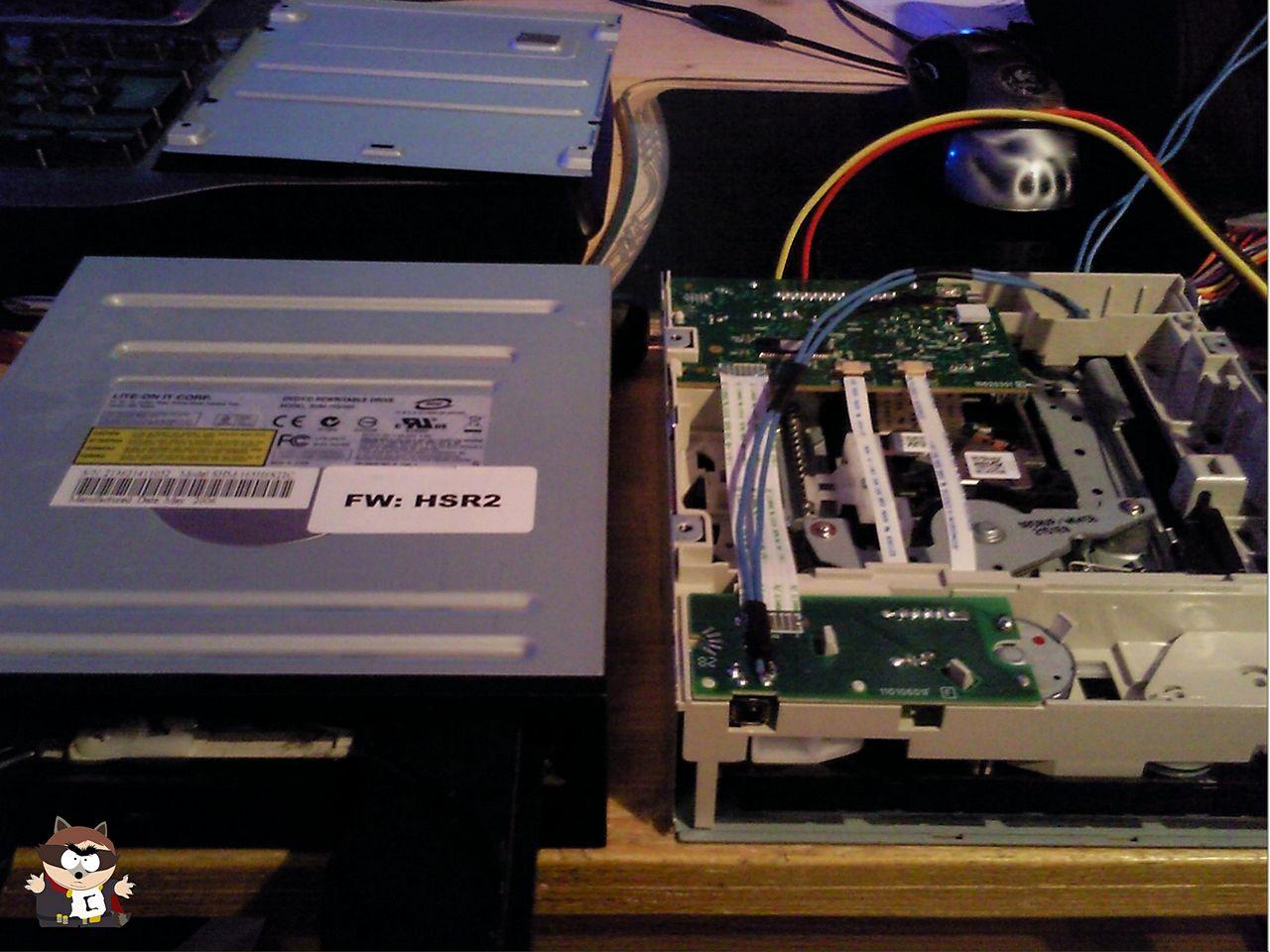 [31/01/2012] Fast and Furious: Raven-2-Casemod mit Carbonelementen und blauer Beleuchtung (6)