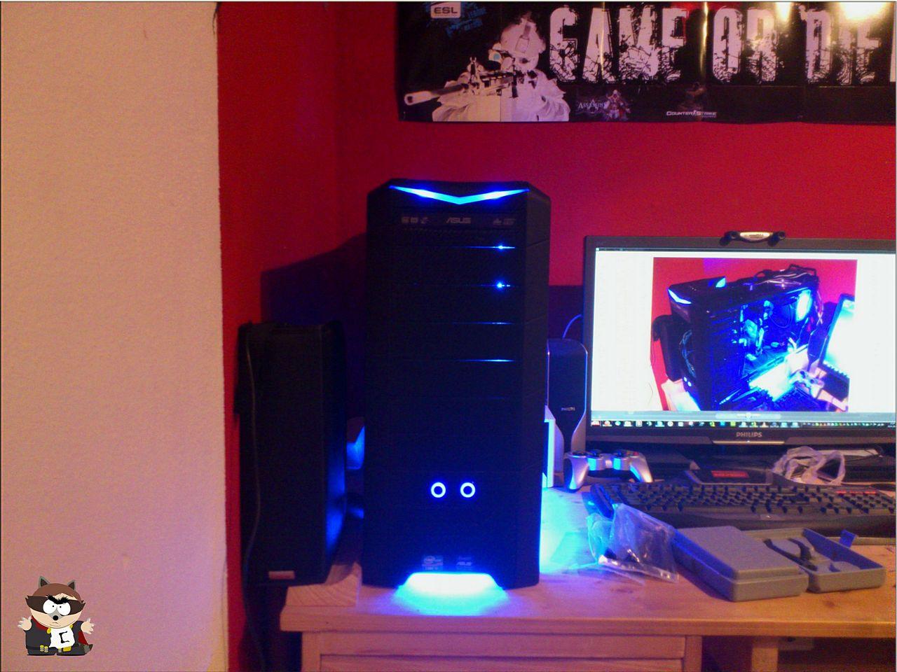 [31/01/2012] Fast and Furious: Raven-2-Casemod mit Carbonelementen und blauer Beleuchtung (7)