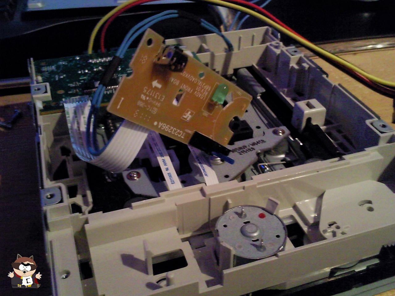 [31/01/2012] Fast and Furious: Raven-2-Casemod mit Carbonelementen und blauer Beleuchtung (21)