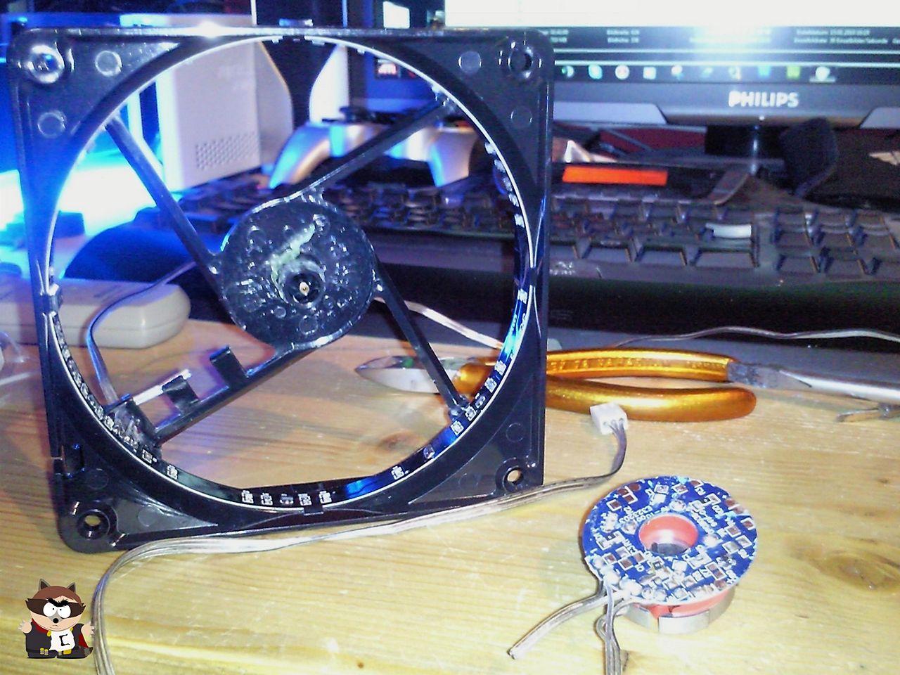 [31/01/2012] Fast and Furious: Raven-2-Casemod mit Carbonelementen und blauer Beleuchtung (37)