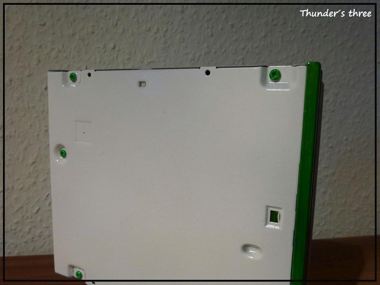 [20/01/2012] Wakü-PC in Weiß und Neongrün: Mit dem speziellen Farbmix zum Erfolg? Update: Graka-Abdeckung und Nvidia-Logo (7)