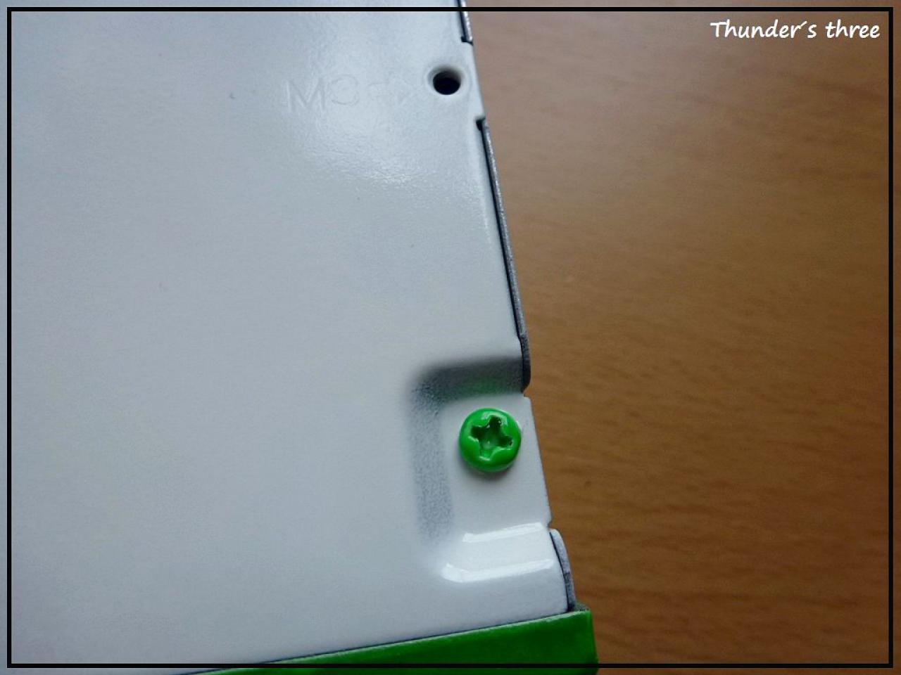 [20/01/2012] Wakü-PC in Weiß und Neongrün: Mit dem speziellen Farbmix zum Erfolg? Update: Graka-Abdeckung und Nvidia-Logo (8)