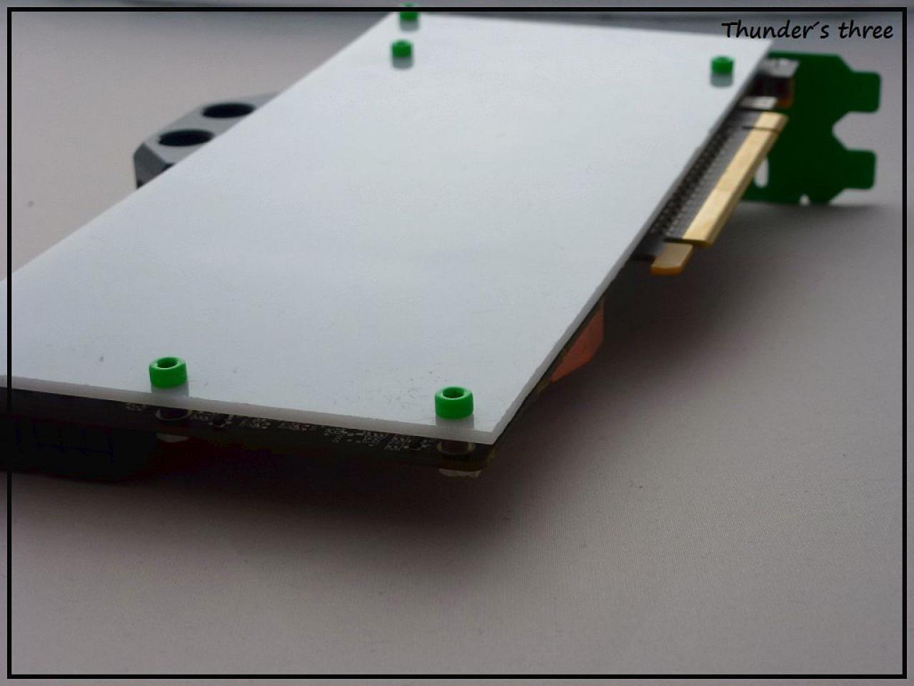 [20/01/2012] Wakü-PC in Weiß und Neongrün: Mit dem speziellen Farbmix zum Erfolg? Update: Graka-Abdeckung und Nvidia-Logo (39)