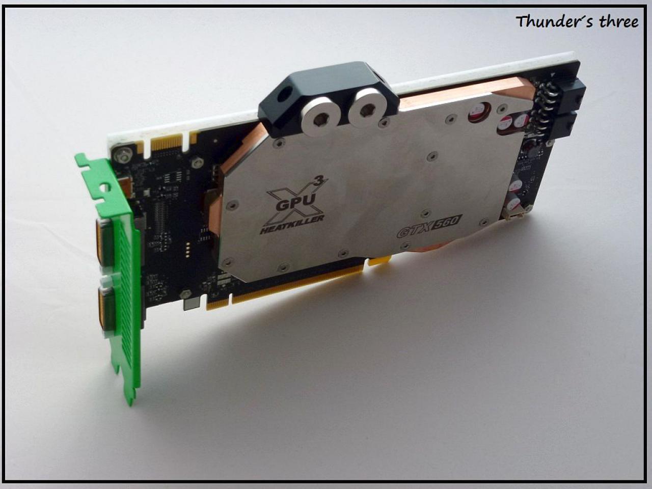 [20/01/2012] Wakü-PC in Weiß und Neongrün: Mit dem speziellen Farbmix zum Erfolg? Update: Graka-Abdeckung und Nvidia-Logo (41)
