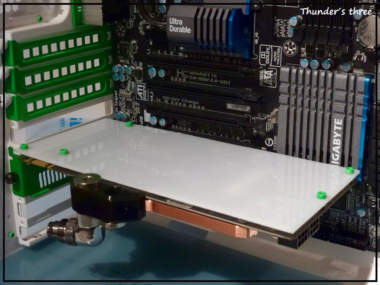 [20/01/2012] Wakü-PC in Weiß und Neongrün: Mit dem speziellen Farbmix zum Erfolg? Update: Graka-Abdeckung und Nvidia-Logo (43)