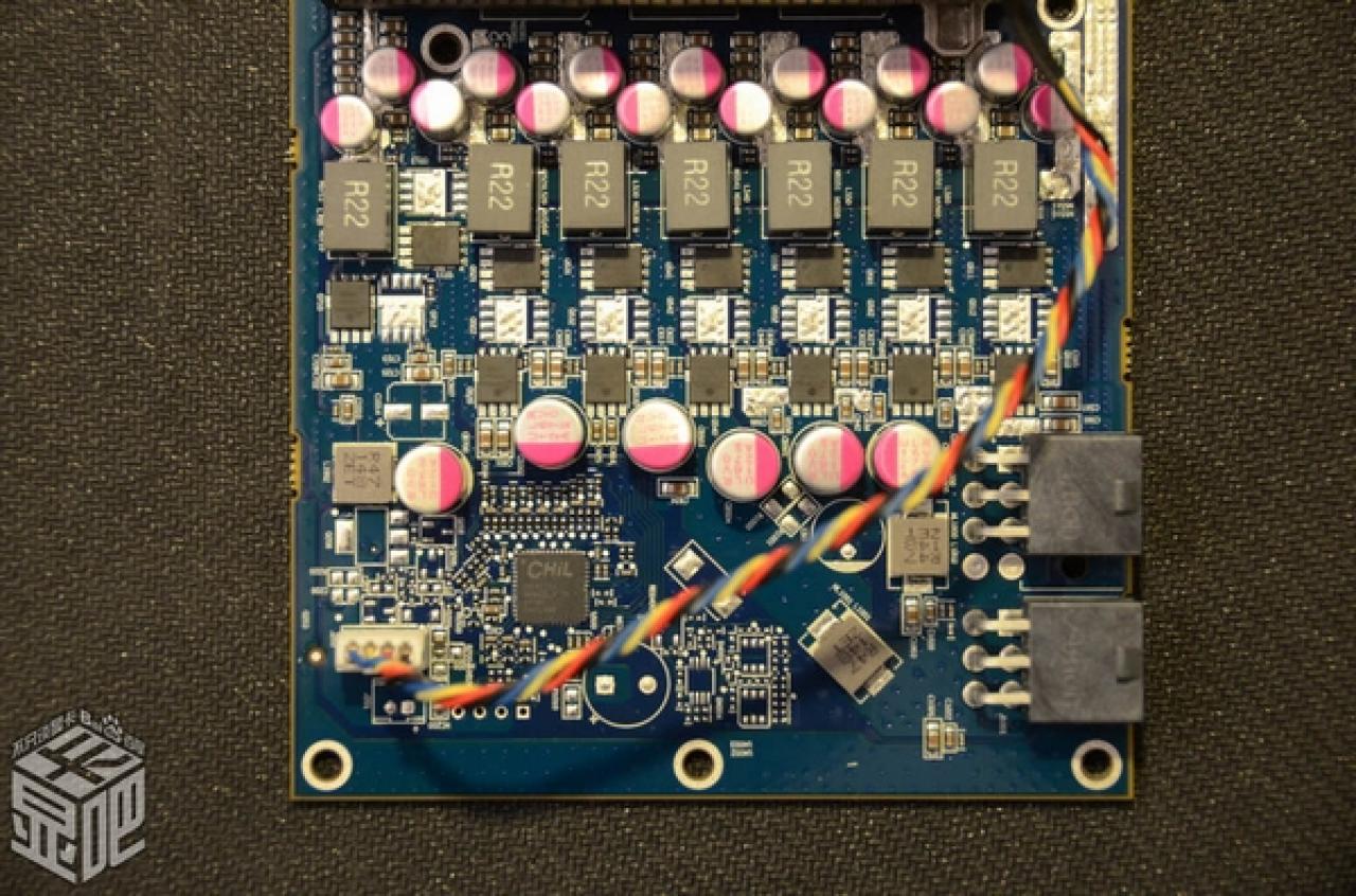 [30/01/2012] HD 7950: Weiteres Herstellerdesign von Sapphire gesichtet. (13)