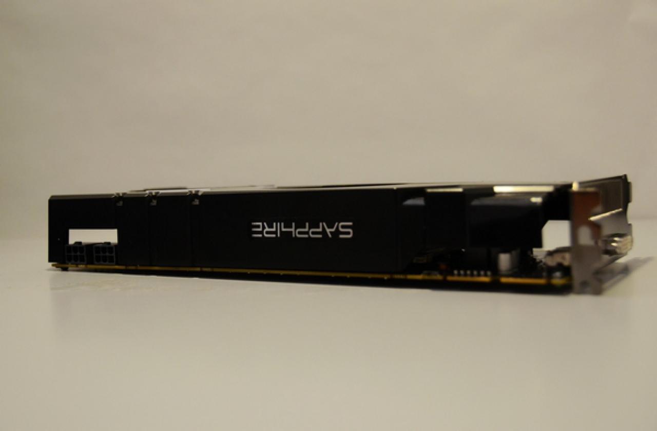 [30/01/2012] HD 7950: Weiteres Herstellerdesign von Sapphire gesichtet. (4)