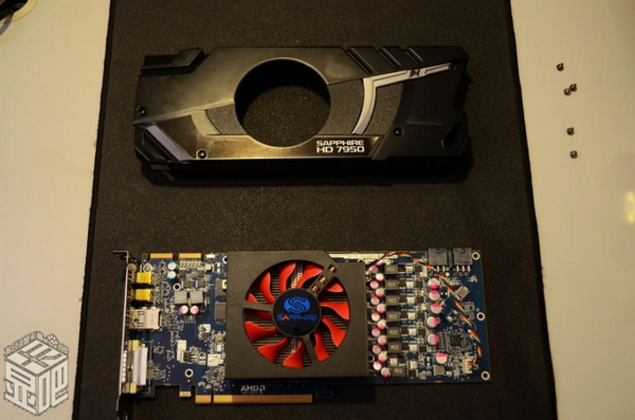 [30/01/2012] HD 7950: Weiteres Herstellerdesign von Sapphire gesichtet. (6)