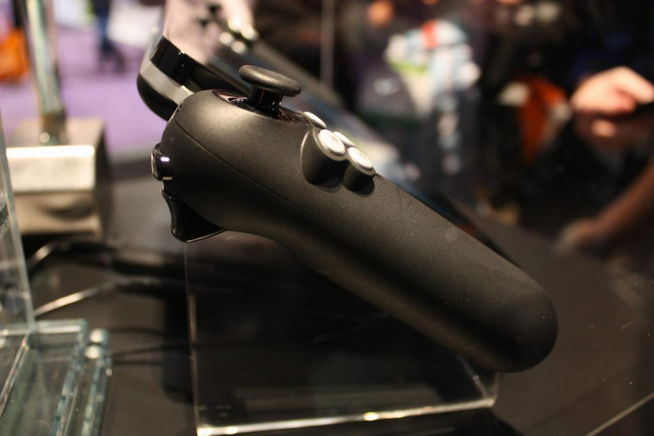 [16/01/2012] Razer Project Fiona: Gamer-Tablet mit Core i7 auf der CES 2012 (2)
