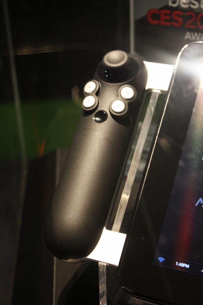[16/01/2012] Razer Project Fiona: Gamer-Tablet mit Core i7 auf der CES 2012 (6)