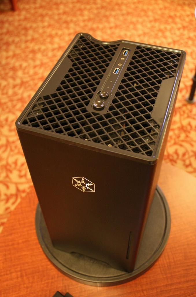 [14/01/2012] Silverstone FT-03 Mini (1)