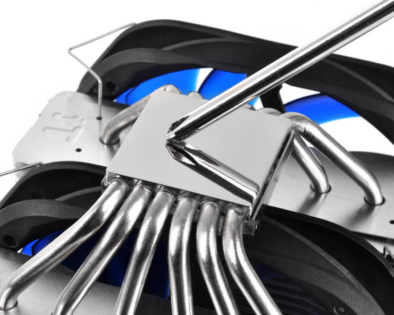 [03/01/2012] Thermaltake Frio Extreme (2)