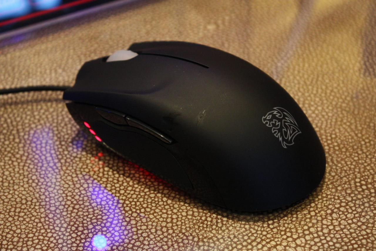 [11/01/2012] Thermaltake Saphira (1)