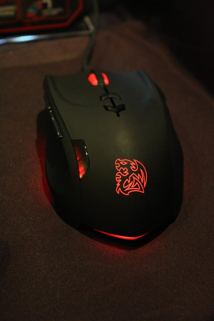 [11/01/2012] Thermaltake Theron