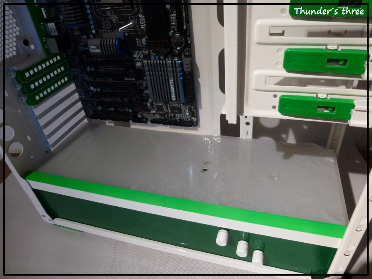 [30/01/2012] Update vom 30.1.2012: Wakü-PC in Weiß und Neongrün: Mit dem speziellen Farbmix zum Erfolg? (5)