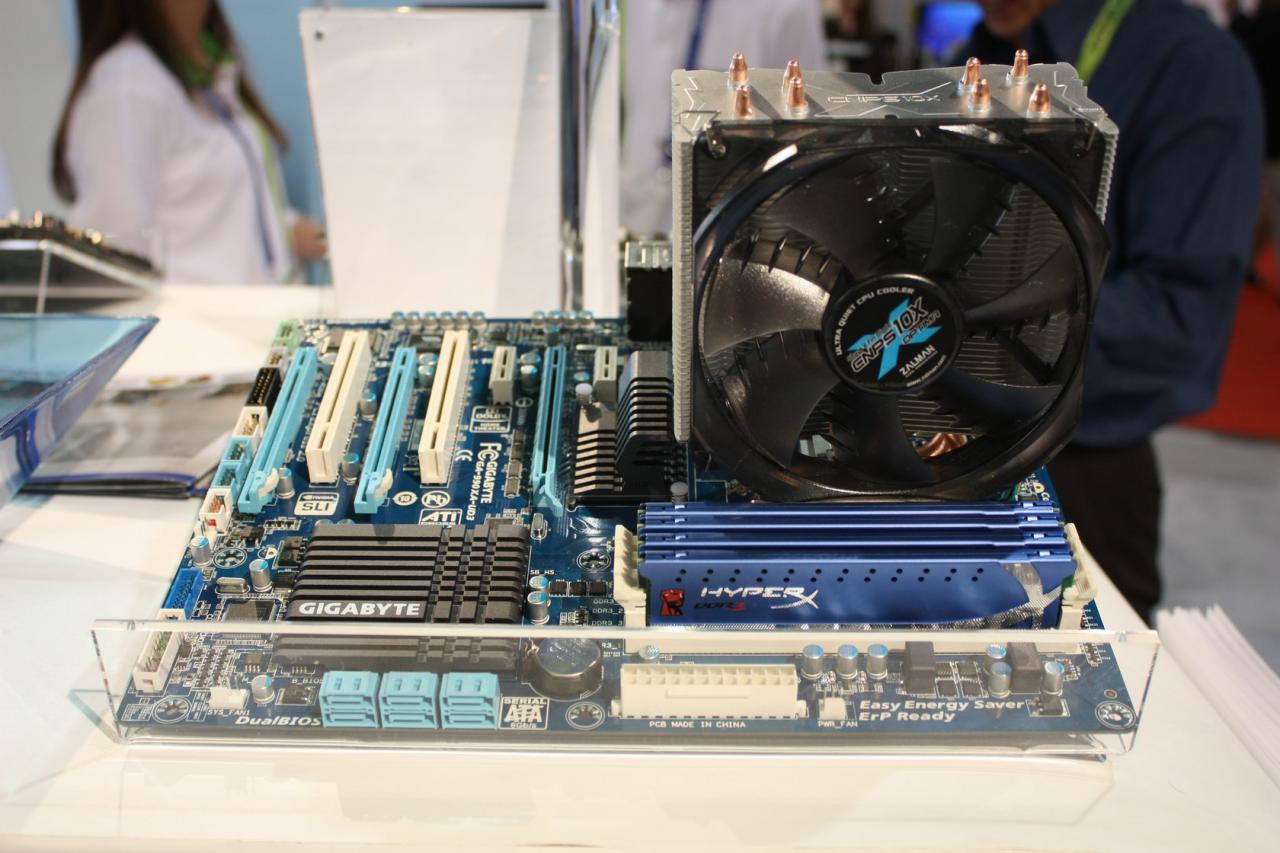 [11/01/2012] CES 2012: Alle CPU-Kühler von Zalman in der Galerie (3)