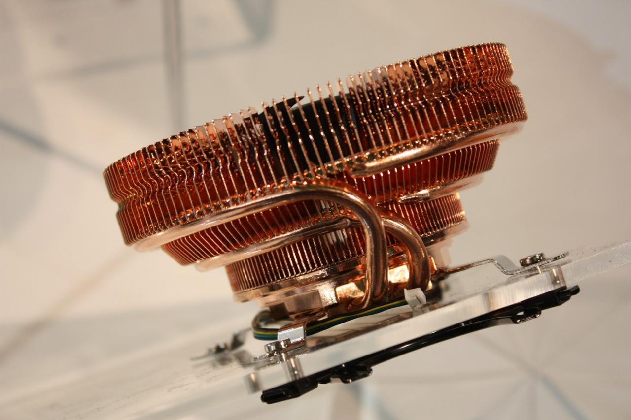 [11/01/2012] CES 2012: Alle CPU-Kühler von Zalman in der Galerie (4)