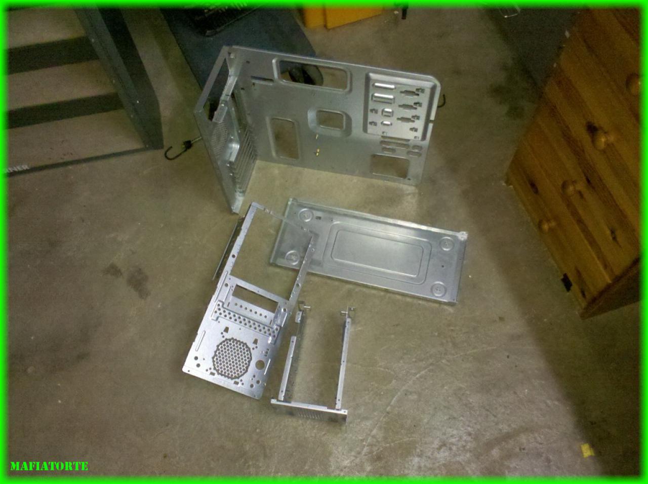 [13/01/2012] Spannendes Casemod-Projekt: Was geht mit einem Gehäuse vom Schrottplatz? (4)
