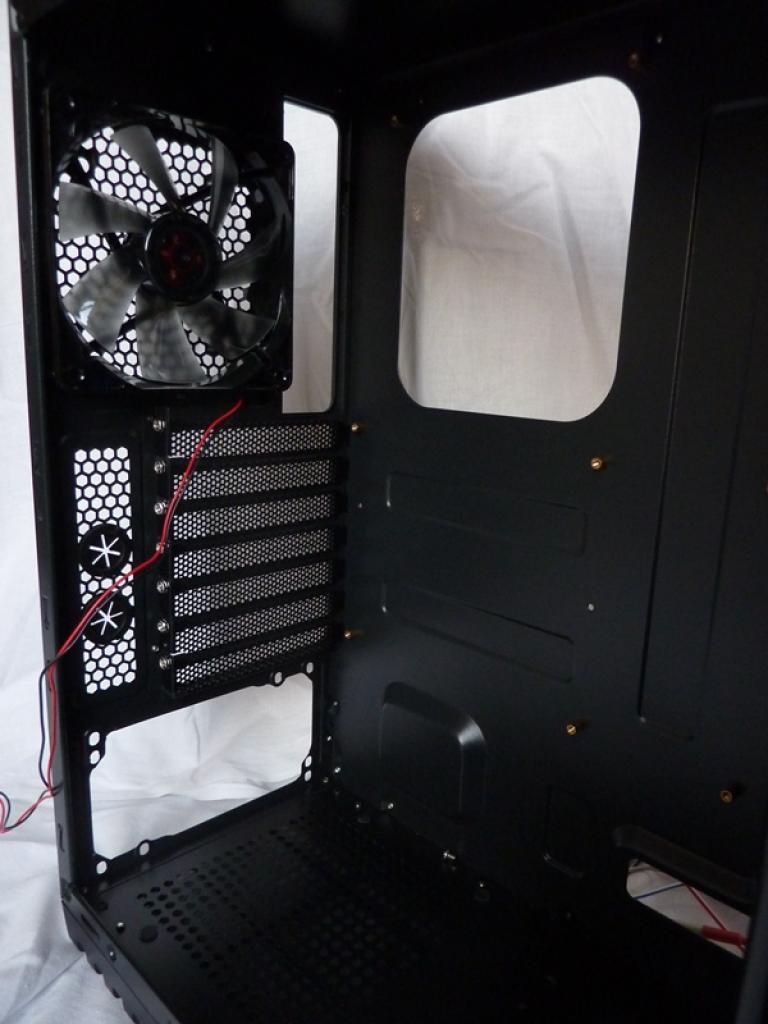 [10/01/2012] Enermax Clipeus im PCGHX-Test - Wie empfehlenswert ist der preiswerte 