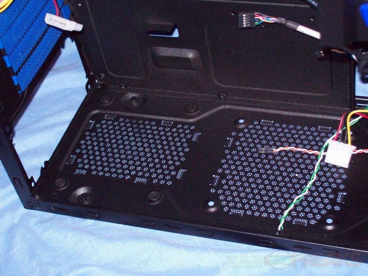 [17/01/2012] MSI wagt sich mit der Interceptor-Serie auf den Gehäusemarkt (6)