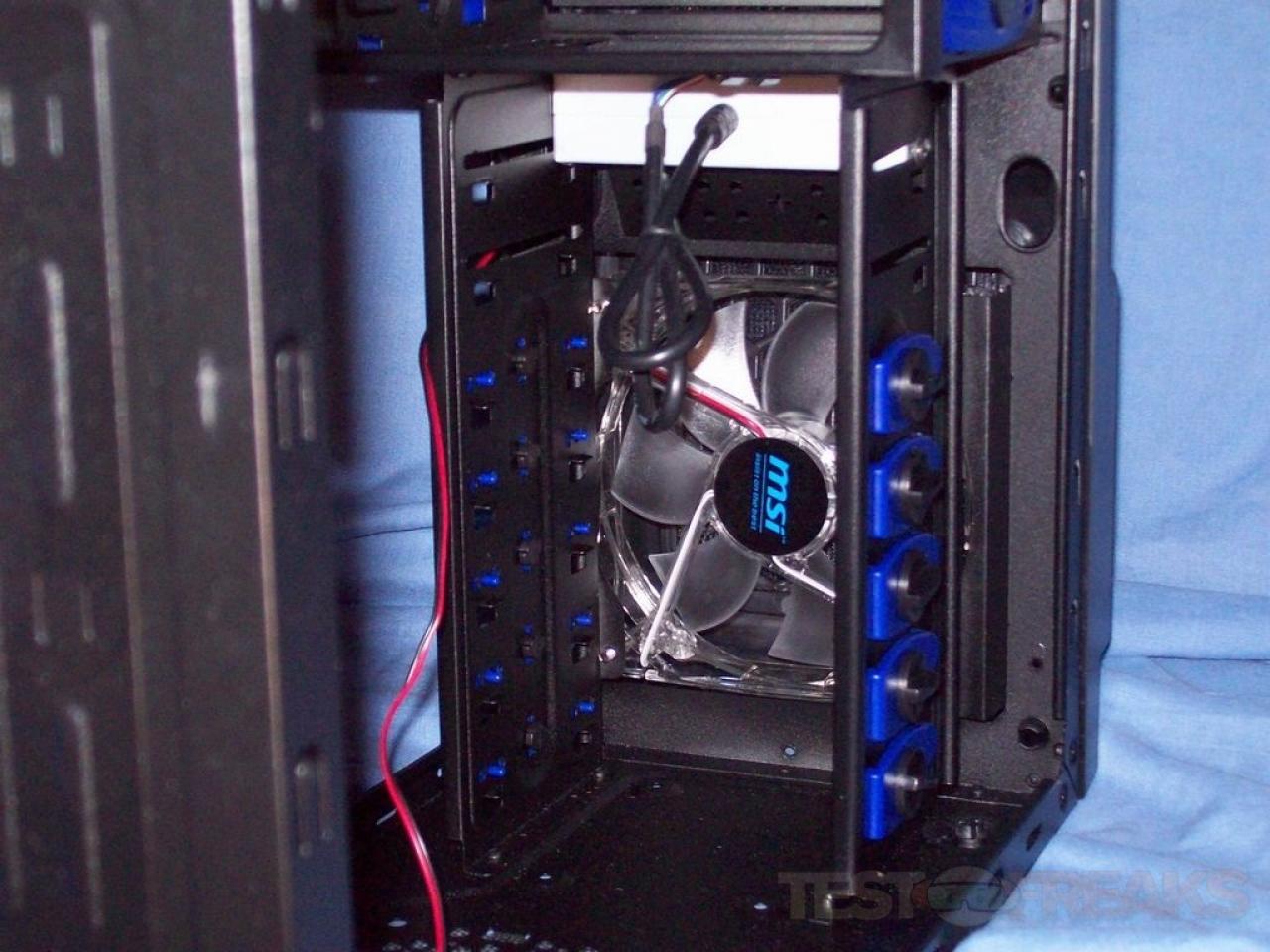 [17/01/2012] MSI wagt sich mit der Interceptor-Serie auf den Gehäusemarkt (7)