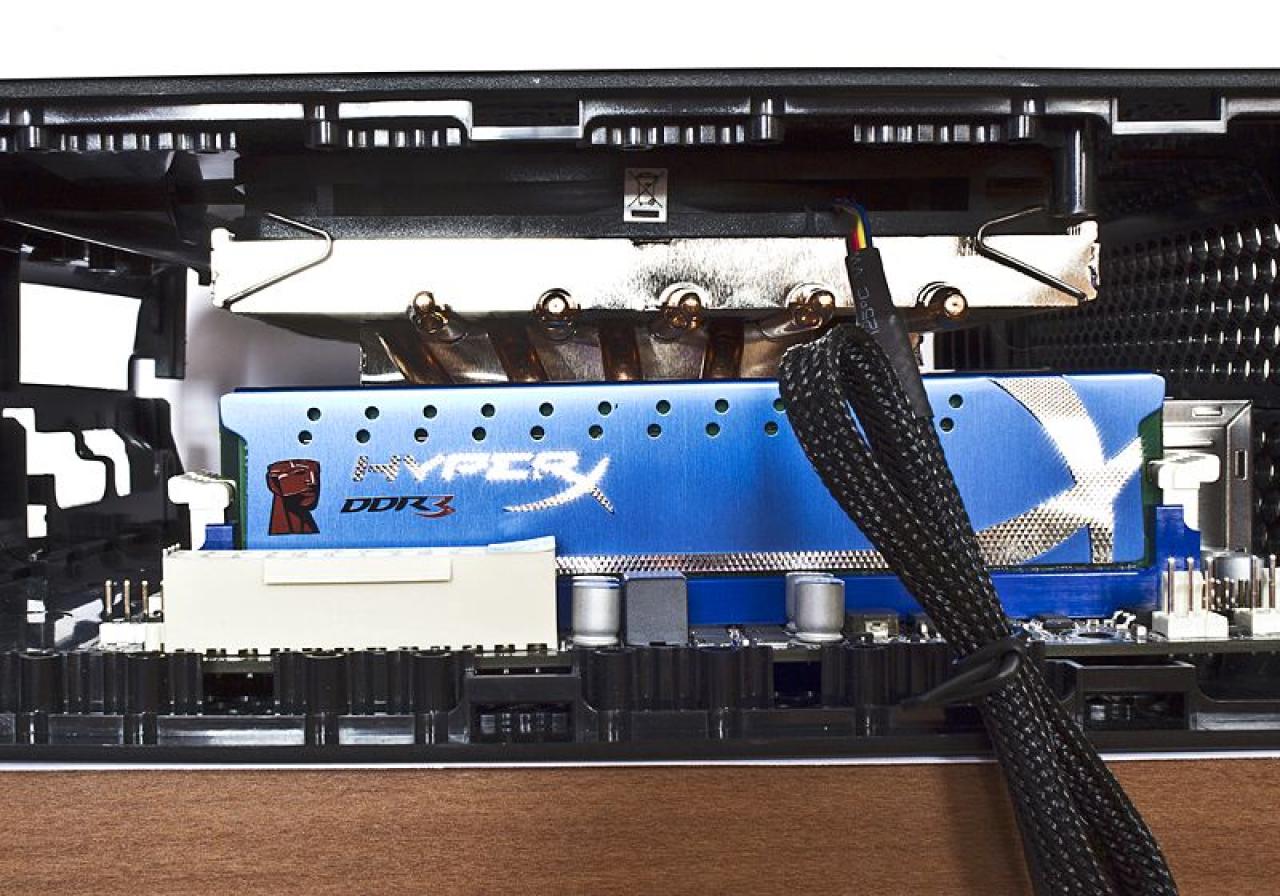 [17/01/2012] PC trifft auf Konsole: HTPC im Xbox-360-Gehäuse (34)