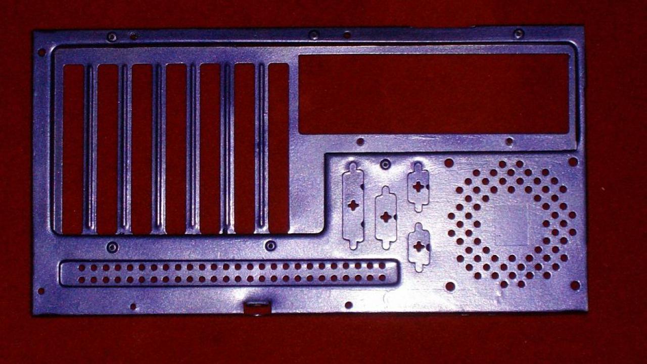 [05/01/2012] Leichtbau-Casecon mit schwerer Hardware: Sonntagsfahrer ist mit Bulldozer unterwegs (25)