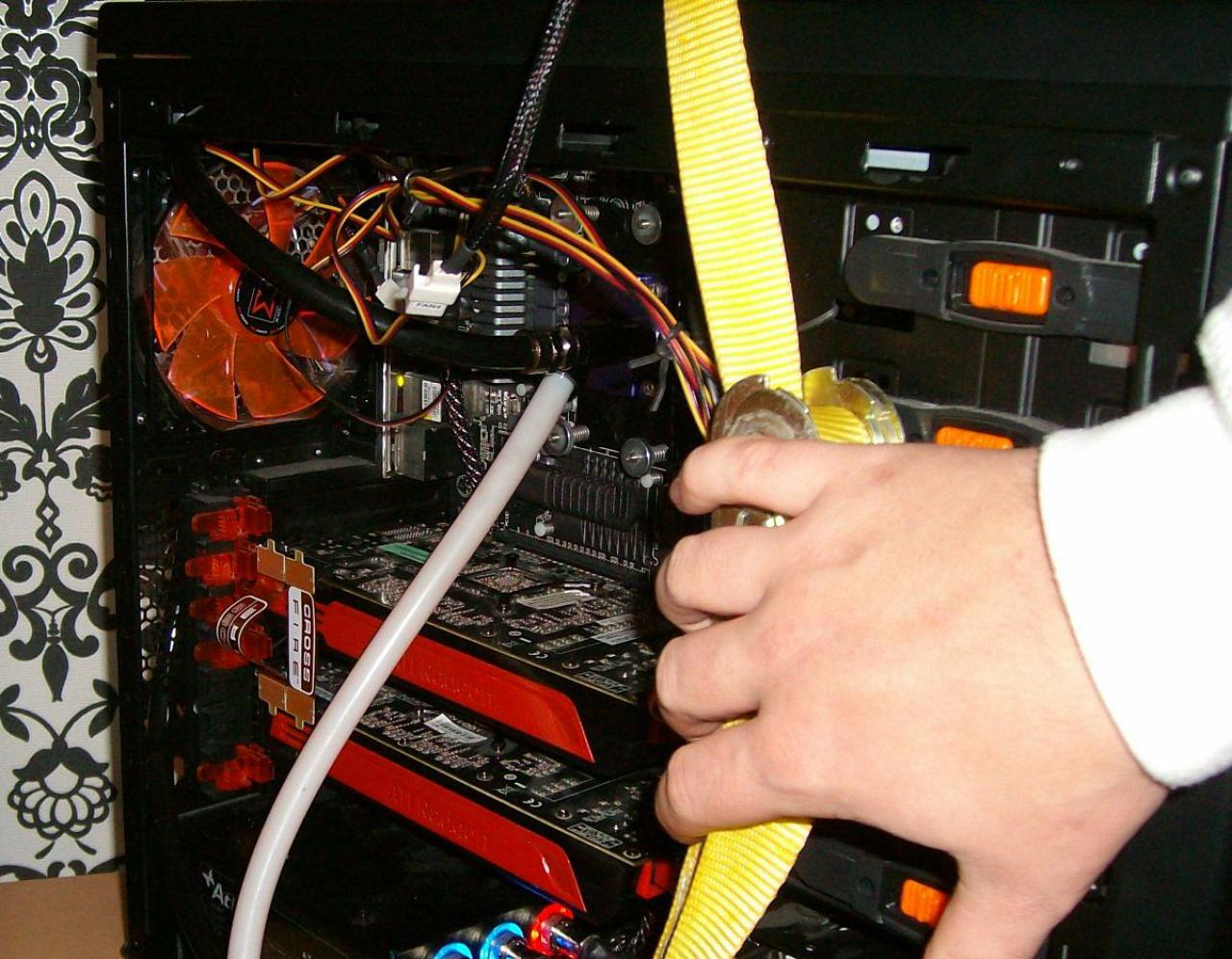 [05/01/2012] Leichtbau-Casecon mit schwerer Hardware: Sonntagsfahrer ist mit Bulldozer unterwegs (46)
