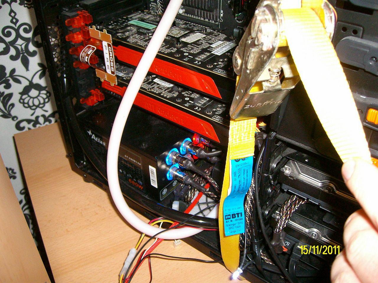 [05/01/2012] Leichtbau-Casecon mit schwerer Hardware: Sonntagsfahrer ist mit Bulldozer unterwegs (48)