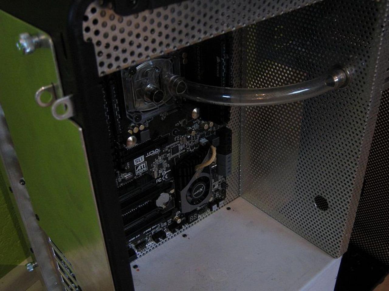 [18/01/2012] Update: CPU unter Wasser, Board im Backofen (6)